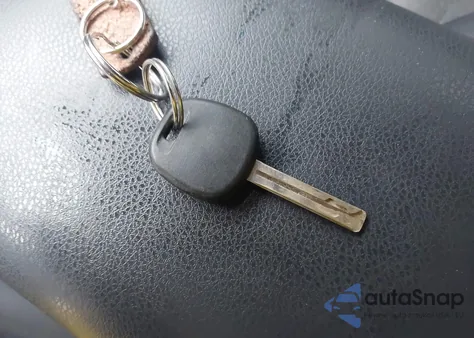 2018 Toyota Camry Le из США, поврежденный, VIN 4T1B11HK2JU086998